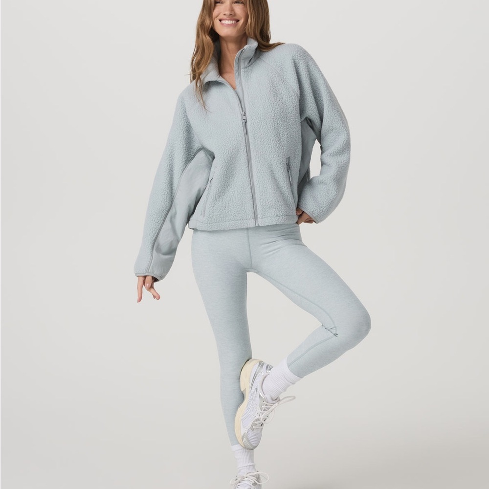 Vuori Alpine Jacket - Picture 2 of 8